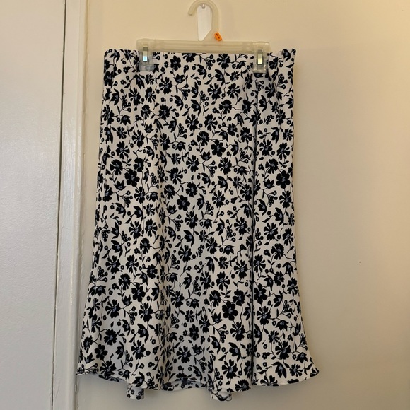 Vintage Ann Taylor Petite Blue & Black Floral Midi Skirt - Picture 1 of 5